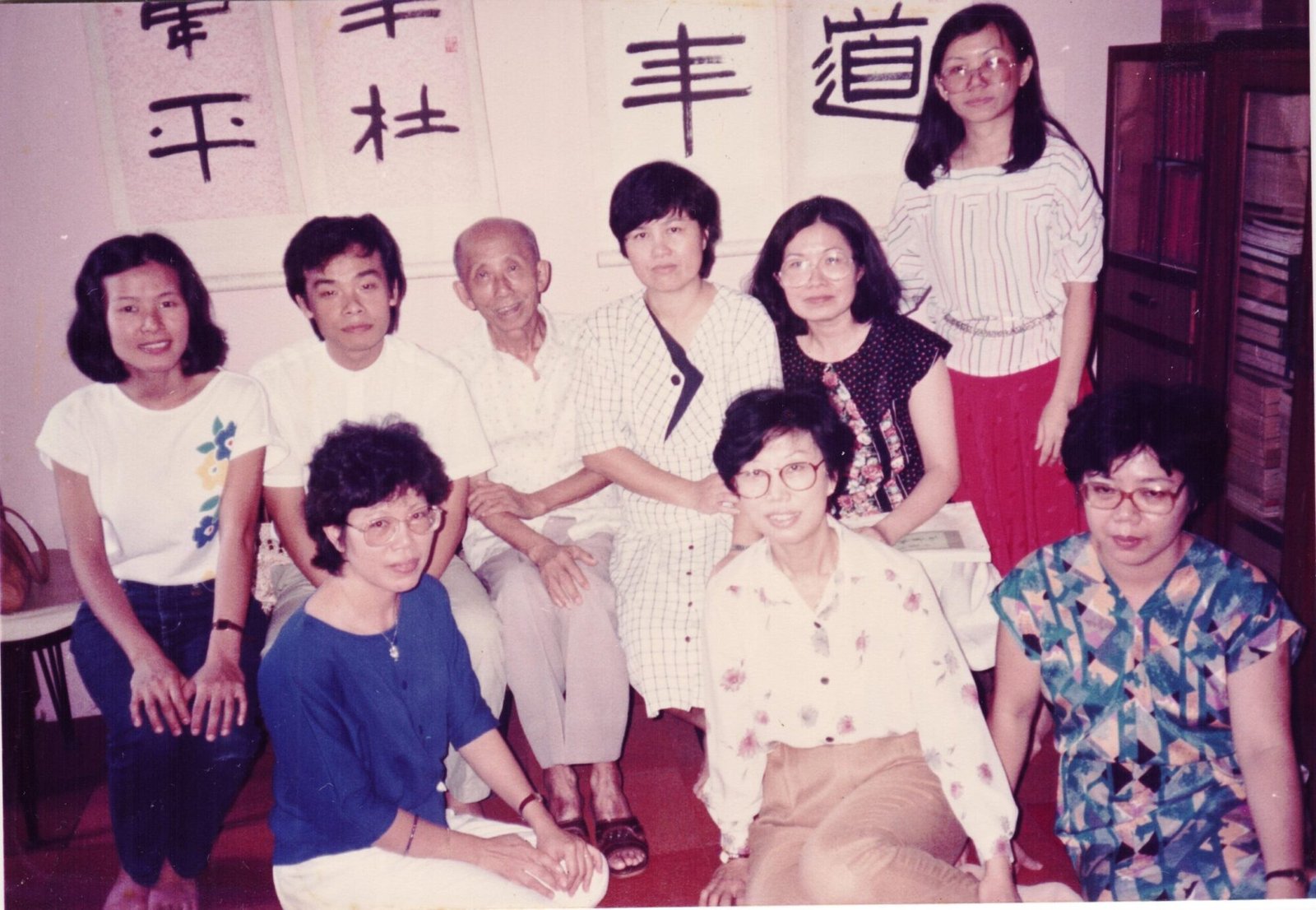Wong Soo Yen with Artist (middle row, 3rd from left) and classmates